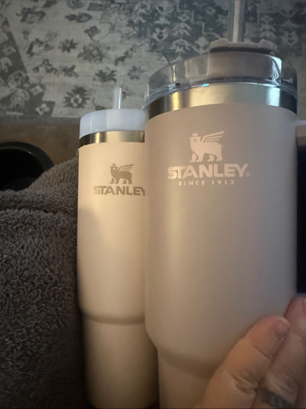Stanley Abalone Travel Tumbler with Handle and Straw 40oz - Picture 7 of 7